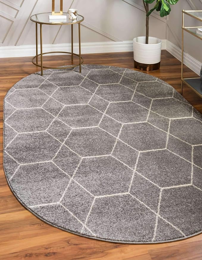 Unique Loom Trellis Frieze Collection Area Rug - Geometric (7' 10" x 10' Oval, Light Gray/ Ivory)