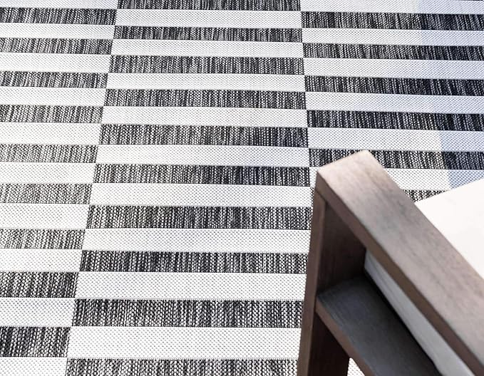 Unique Loom Outdoor Striped Collection Area Rug - Striped (6' 1" x 9' Rectangle, Charcoal/Ivory)