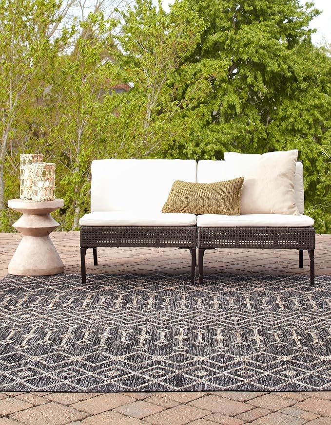 Unique Loom Outdoor Trellis Collection Area Rug - Tribal Trellis (5' 3" Square, Charcoal Gray/ Natural)