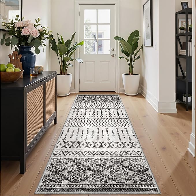 Art&Tuft 2x5 Runner Rug Non Slip, Washable Rug Runners for Hallways,Black | Low Pile, Moroccan Soft & Lighweight, Folable, Stain Resistant 5ft Carpet Runners for Entryway,Kitchen,Living Room,Bedroom
