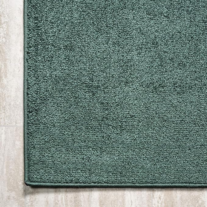 JONATHAN Y Haze Solid Low-Pile Emerald Indoor Area Rug 8x10, Coastal,Bohemian,Minimalist,Classic, Easy-Cleaning for Living Room,Bedroom,Kitchen,Pet Friendly,Non-Shedding (SEU100L-8)