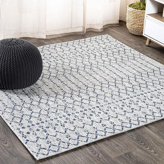 JONATHAN Y Moroccan Geometric Indoor Outdoor Square Area Rug 8X8 Light Gray/Navy, Ourika Textured Weave for Backyard, Patio, Porch, Easy-Cleaning, High Traffic, Pet-Friendly, Non-Shedding SMB108A-8SQ