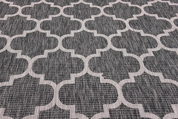 Unique Loom Outdoor Trellis Collection Area Rug (7' 10" x 11' 4" Rectangle, Black/ Ivory)