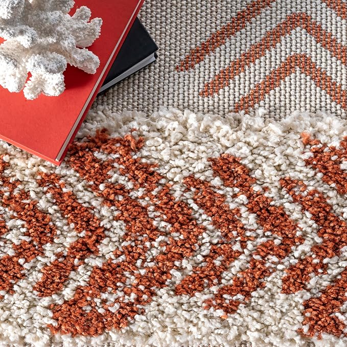 nuLOOM Zuri Shaggy Banded Tribal Runner Rug, 2' 6" x 8', Rust