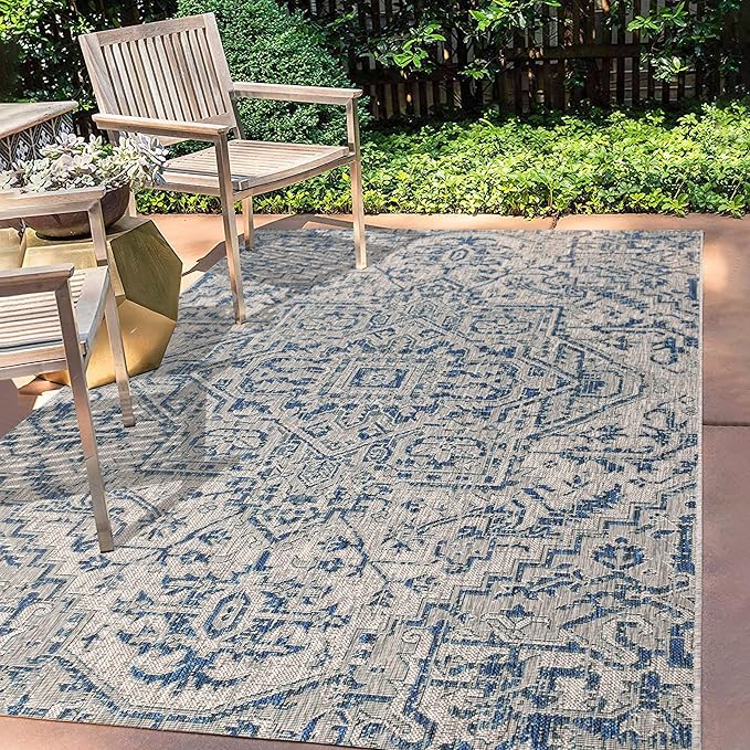 JONATHAN Y Boho Medallion Indoor Outdoor Area Rug 4X6 Navy/Gray, Estrella Textured Weave for Backyard, Patio, Porch, Easy-Cleaning, High Traffic, Pet-Friendly, Non-Shedding (SMB105B-4)