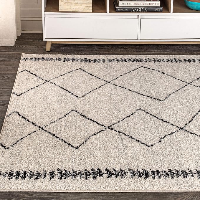 JONATHAN Y Zaina Moroccan Beni Souk Cream/Black Indoor Area Rug, 4x6, Contemporary, Modern, Easy-Cleaning for Living Room, Bedroom, Kitchen, Pet Friendly, Non-Shedding (MOH203A-4)