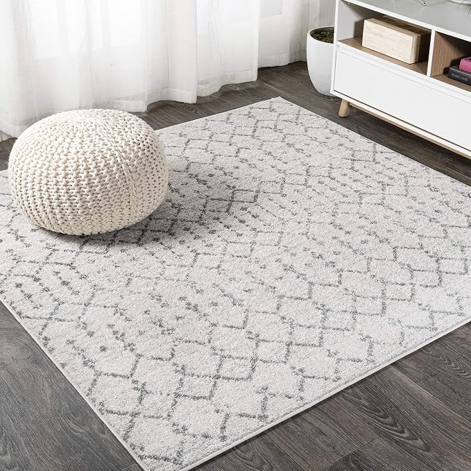 JONATHAN Y Boho Vintage Diamond Cream/Gray Square Area Rug 4X4 ft, Moroccan Hype for Living Room, Bedroom, Kitchen, Office, Easy-Cleaning, High Traffic, Pet-Friendly, Non-Shedding (MOH101B-4SQ)