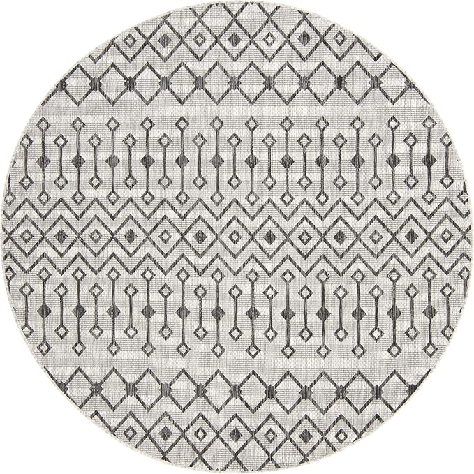 Unique Loom Outdoor Trellis Collection Area Rug - Tribal Trellis (7' 10" Round, Gray/ Black)