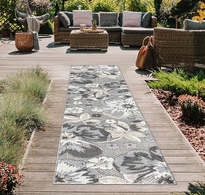 Rugshop Bergamo Contemporary Floral Non-Shedding Easy Cleaning Patio Deck Backyard Indoor/Outdoor Runner Rug 2' 7" X 8' Gray