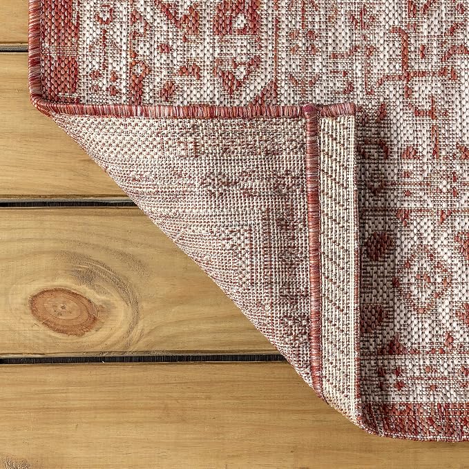 JONATHAN Y Medallion Weave Indoor Outdoor Square Area Rug 5X5 Red/Taupe, Sinjuri Textured for Backyard, Patio, Porch, Easy-Cleaning, High Traffic, Pet-Friendly, Non-Shedding (SMB101A-5SQ)