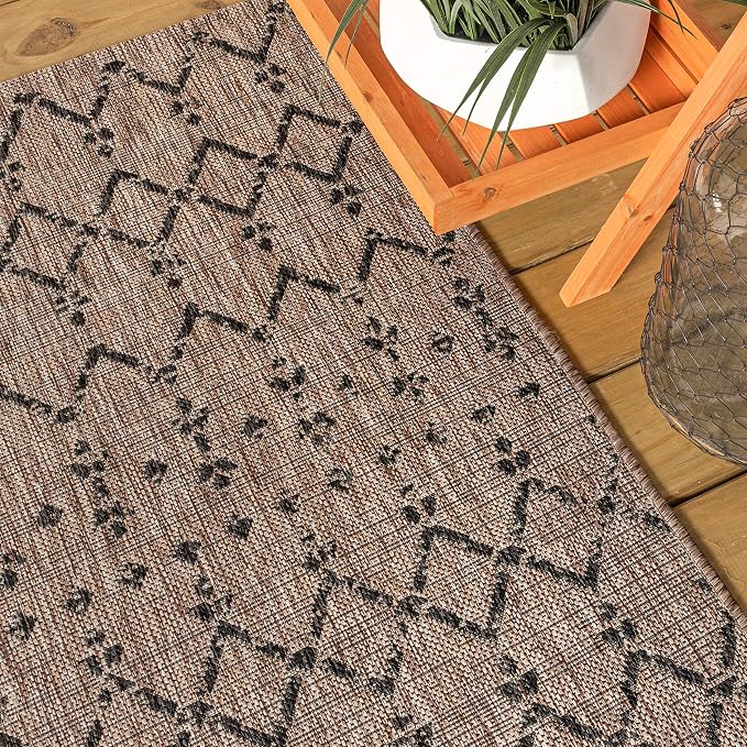 JONATHAN Y Moroccan Geometric Indoor Outdoor Runner Rug 2X20 Natural/Black, Ourika Textured Weave for Backyard, Patio, Porch, Easy-Cleaning, High Traffic, Pet-Friendly, Non-Shedding (SMB108D-220)