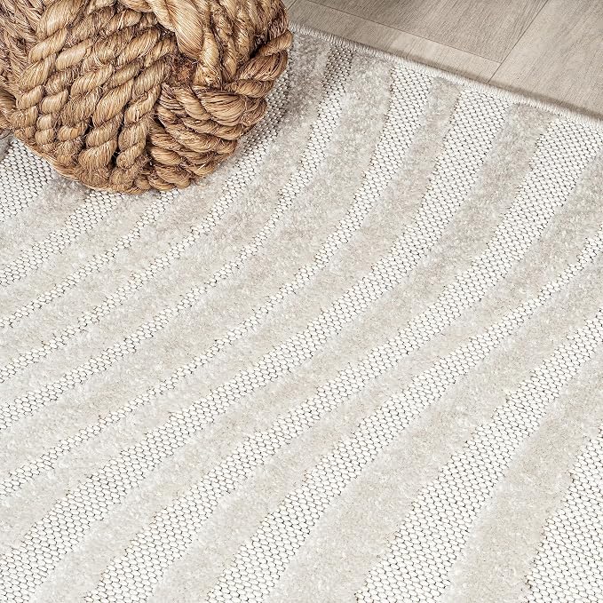 JONATHAN Y Maribo High-Low Abstract Striped Cream/Ivory 12x15 Indoor/Outdoor Area Rug, Pet Friendly, Non-Shedding, Stain Resistant, Easy-Cleaning for Backyard, Patio (SCN103A-15)