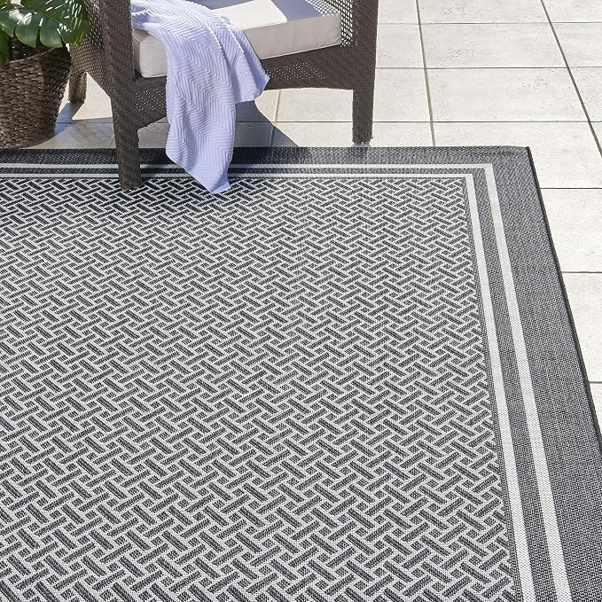Gertmenian Indoor/Outdoor Flatweave Area Rug - 5x7 Standard, Stain & UV Resistant, Ideal for Deck, Patio, Poolside, Mudroom - Border, Black and White, 22256
