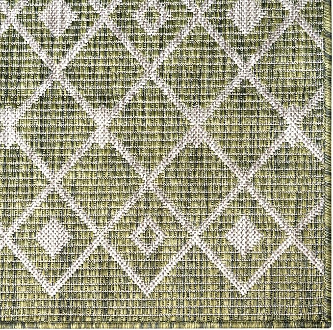 Unique Loom Outdoor Trellis Collection Area Rug - Tribal Trellis (7' 10" Square, Green/ Natural)