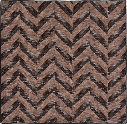 Unique Loom Outdoor Modern Collection Area Rug - Chevron (5' 4" Square, Brown/ Black)