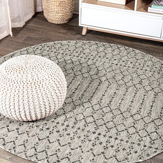 JONATHAN Y Moroccan Geometric Indoor Outdoor Round Area Rug 5 Ft Light Gray/Black, Ourika Textured Weave for Backyard, Patio, Porch, Easy-Cleaning, High Traffic Pet-Friendly, Non-Shedding SMB108E-5R