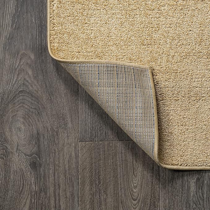 JONATHAN Y Haze Solid Low-Pile Mustard Indoor Area Rug 6x9, Coastal,Bohemian,Minimalist,Classic, Easy-Cleaning for Living Room,Bedroom,Kitchen,Pet Friendly,Non-Shedding (SEU100B-6)