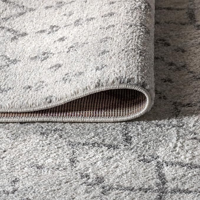 JONATHAN Y Boho Vintage Diamond Cream/Gray Round Area Rug 5 ft, Moroccan Hype for Living Room, Bedroom, Kitchen, Office, Easy-Cleaning, High Traffic, Pet-Friendly, Non-Shedding (MOH101B-5R)