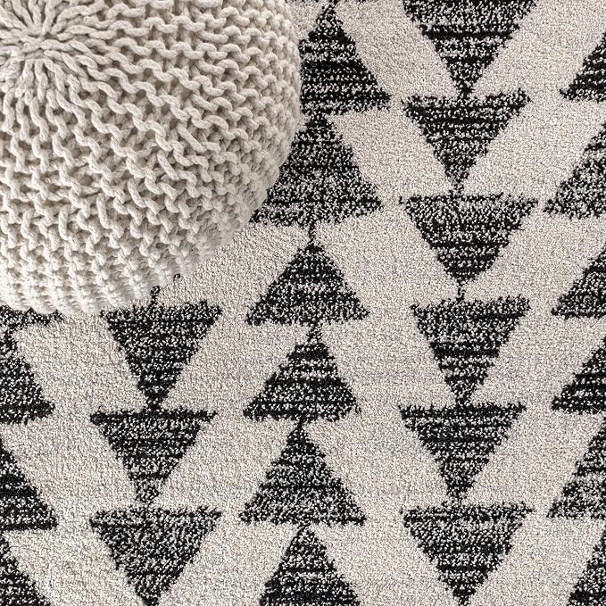 JONATHAN Y Aisha Moroccan Triangle Geometric Cream/Black 8' Round Indoor Area Rug, Contemporary, Modern, Easy-Cleaning for Living Room, Bedroom, Kitchen, Pet Friendly, Non-Shedding (MOH206A-8R)
