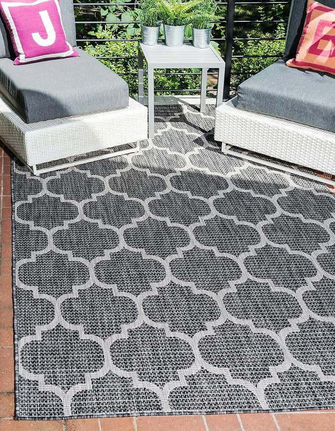 Unique Loom Outdoor Trellis Collection Area Rug (7' 10" x 11' 4" Rectangle, Black/ Ivory)