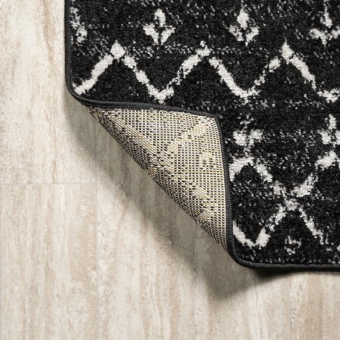 JONATHAN Y Boho Vintage Diamond Black/Ivory Round Area Rug 3 ft, Moroccan Hype for Living Room, Bedroom, Kitchen, Office, Easy-Cleaning, High Traffic, Pet-Friendly, Non-Shedding (MOH101D-3R)