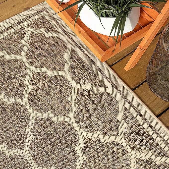 JONATHAN Y Moroccan Trellis Indoor Outdoor Round Area Rug 3 Ft Brown/Beige, Trebol Textured Weave for Backyard, Patio, Porch, Easy-Cleaning, High Traffic, Pet-Friendly, Non-Shedding (SMB109A-3R)