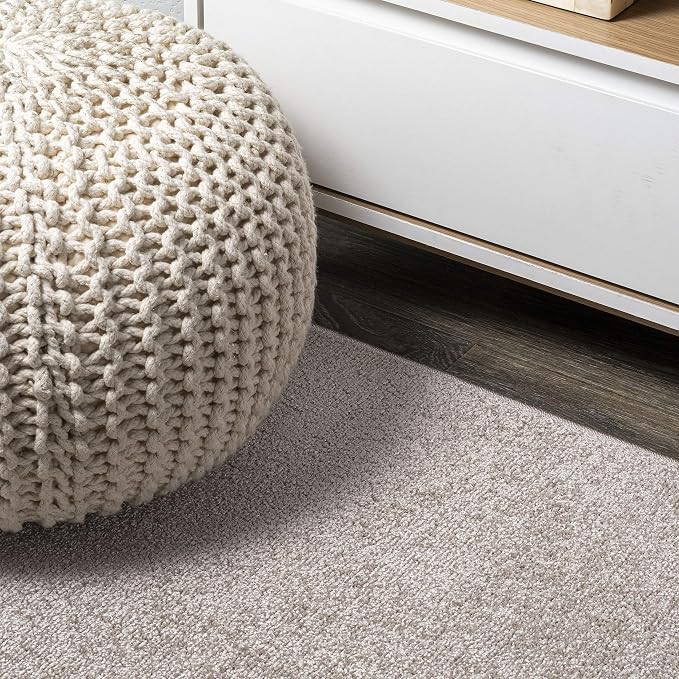 JONATHAN Y Haze Solid Low-Pile Beige 5' Round Indoor Area Rug, Coastal,Bohemian,Minimalist,Classic, Easy-Cleaning for Living Room,Bedroom,Kitchen,Pet Friendly,Non-Shedding (SEU100G-5R)