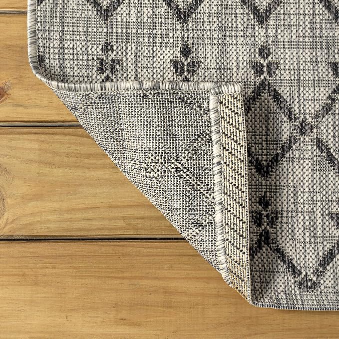 JONATHAN Y Moroccan Geometric Indoor Outdoor Round Area Rug 8 Ft Light Gray/Black, Ourika Textured Weave for Backyard, Patio, Porch, Easy-Cleaning, High Traffic Pet-Friendly, Non-Shedding SMB108E-8R