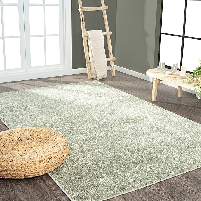 JONATHAN Y Haze Solid Low-Pile Green Indoor Area Rug 5x8, Coastal,Bohemian,Minimalist,Classic, Easy-Cleaning for Living Room,Bedroom,Kitchen,Pet Friendly,Non-Shedding (SEU100O-5)