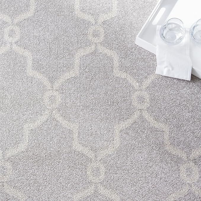 SAFAVIEH Amherst Collection Runner Rug - 2'3" x 21', Light Grey & Ivory, Trellis Design, Non-Shedding & Easy Care, Ideal for High Traffic Areas in Living Room, Bedroom (AMT414B)