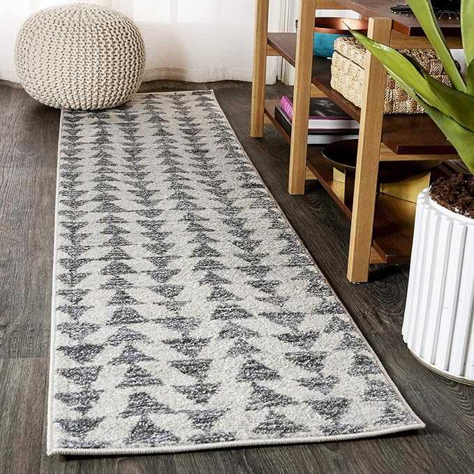 JONATHAN Y Aisha Moroccan Triangle Geometric Cream/Gray Runner Rug, 2x8, Contemporary, Modern, Easy-Cleaning for Living Room, Bedroom, Kitchen, Pet Friendly, Non-Shedding (MOH206B-28)