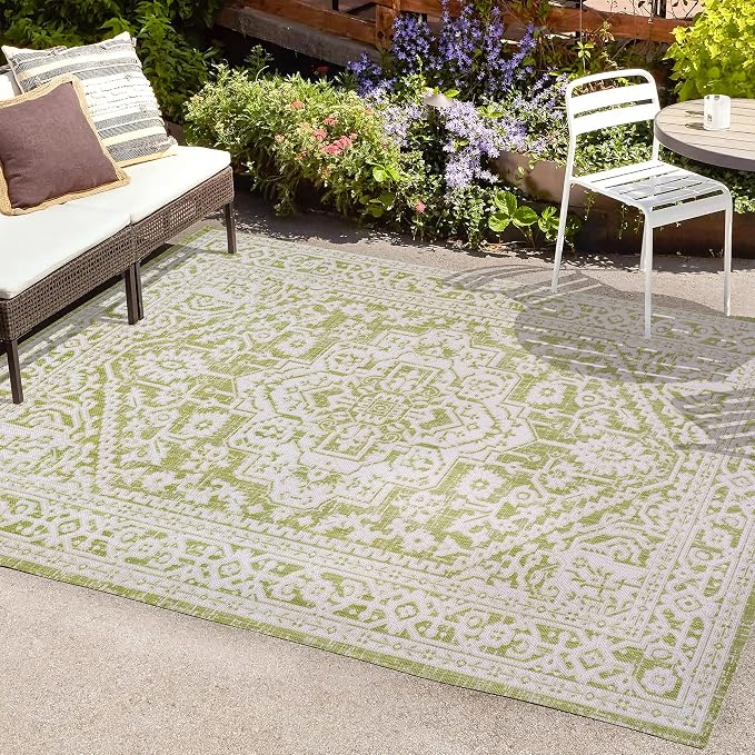 JONATHAN Y Medallion Weave Indoor Outdoor Area Rug 5X8 Green/Cream, Sinjuri Textured for Backyard, Patio, Porch, Easy-Cleaning, High Traffic, Pet-Friendly, Non-Shedding (SMB101E-5)