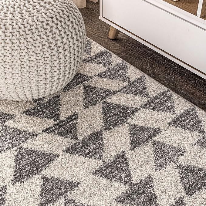 JONATHAN Y Aisha Moroccan Triangle Geometric Cream/Gray 5' Round Indoor Area Rug, Contemporary, Modern, Easy-Cleaning for Living Room, Bedroom, Kitchen, Pet Friendly, Non-Shedding (MOH206B-5R)