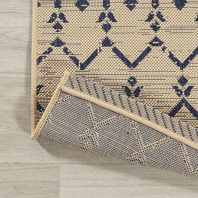 JONATHAN Y Moroccan Geometric Indoor Outdoor Square Area Rug 9X9 Beige/Navy, Ourika Textured Weave for Backyard, Patio, Porch, Easy-Cleaning, High Traffic, Pet-Friendly, Non-Shedding (SMB108H-9SQ)