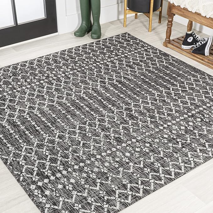 JONATHAN Y Moroccan Geometric Indoor Outdoor Square Area Rug 8X8 Black/Gray, Ourika Textured Weave for Backyard, Patio, Porch, Easy-Cleaning, High Traffic, Pet-Friendly, Non-Shedding (SMB108F-8SQ)