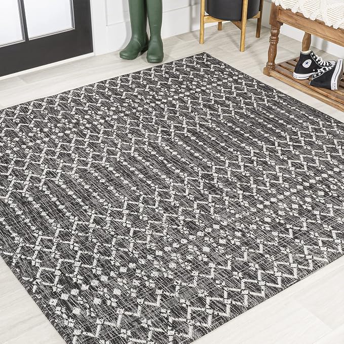 JONATHAN Y Moroccan Geometric Indoor Outdoor Square Area Rug 6X6 Black/Gray, Ourika Textured Weave for Backyard, Patio, Porch, Easy-Cleaning, High Traffic, Pet-Friendly, Non-Shedding (SMB108F-6SQ)