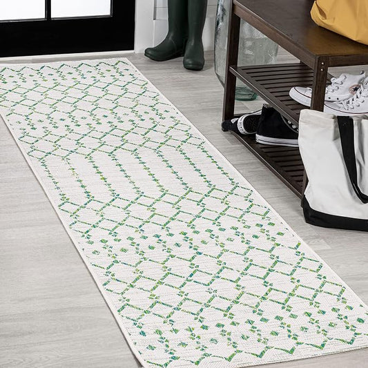 JONATHAN Y Moroccan Geometric Indoor Outdoor Runner Rug 2X8 Green/Ivory, Ourika Textured Weave for Backyard, Patio, Porch, Easy-Cleaning, High Traffic, Pet-Friendly, Non-Shedding (SMB108R-28)
