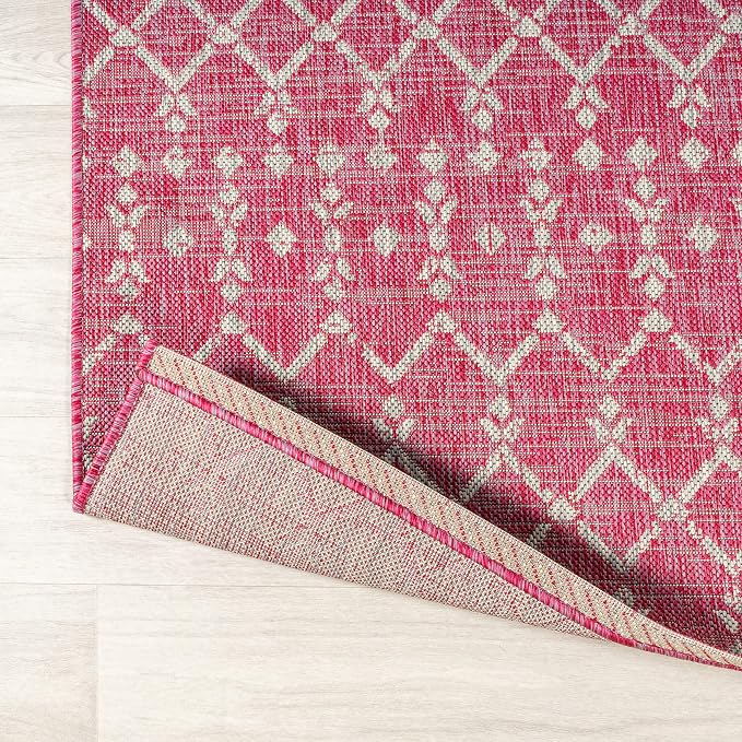JONATHAN Y Moroccan Geometric Indoor Outdoor Area Rug 5X8 Fuchsia/Light Gray, Ourika Textured Weave for Backyard, Patio, Porch, Easy-Cleaning, High Traffic, Pet-Friendly, Non-Shedding (SMB108Q-5)