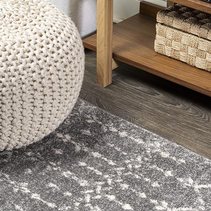 JONATHAN Y Boho Vintage Diamond Gray/Ivory Round Area Rug 5 ft, Moroccan Hype for Living Room, Bedroom, Kitchen, Office, Easy-Cleaning, High Traffic, Pet-Friendly, Non-Shedding (MOH101C-5R)