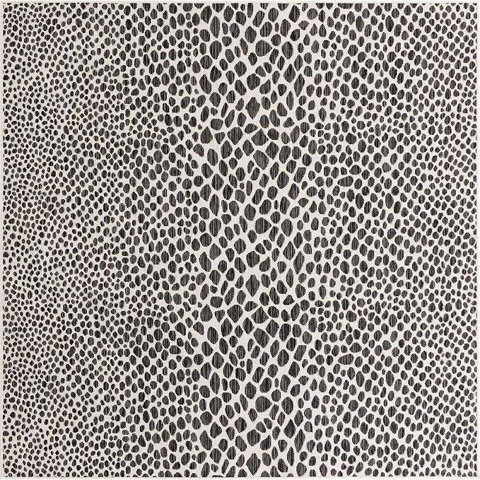 Unique Loom Outdoor Collection Area Rug - Cape Town (7' 10' Square, Black/ Ivory)
