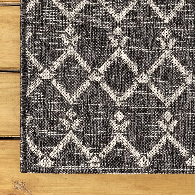 JONATHAN Y Moroccan Geometric Indoor Outdoor Square Area Rug 6X6 Black/Gray, Ourika Textured Weave for Backyard, Patio, Porch, Easy-Cleaning, High Traffic, Pet-Friendly, Non-Shedding (SMB108F-6SQ)