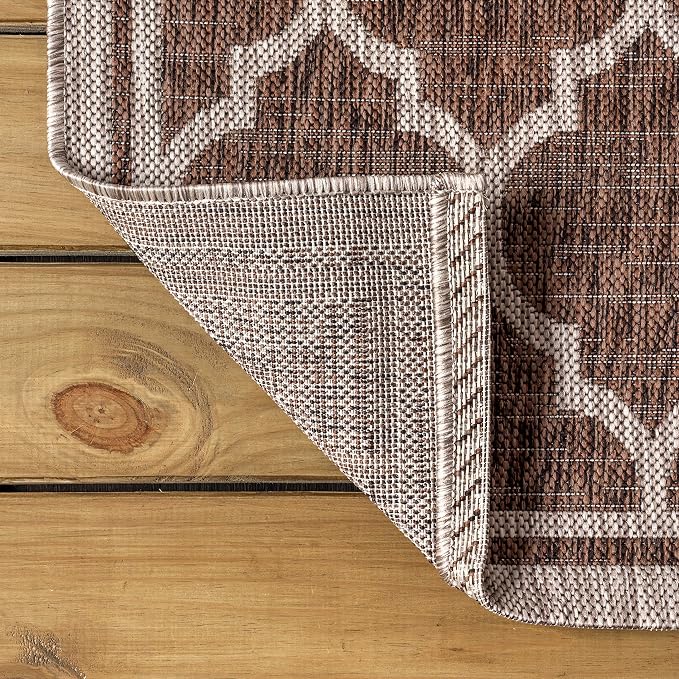 JONATHAN Y Moroccan Trellis Indoor Outdoor Round Area Rug 4 Ft Espresso/Taupe, Trebol Textured Weave for Backyard, Patio, Porch, Easy-Cleaning, High Traffic, Pet-Friendly, Non-Shedding (SMB109B-4R)