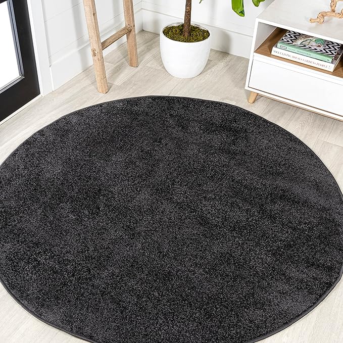 JONATHAN Y Haze Solid Low-Pile Black 4' Round Indoor Area Rug, Coastal,Bohemian,Minimalist,Classic, Easy-Cleaning for Living Room,Bedroom,Kitchen,Pet Friendly,Non-Shedding (SEU100I-4R)