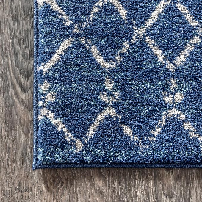 JONATHAN Y Boho Vintage Diamond Blue/White Round Area Rug 5 ft, Moroccan Hype for Living Room, Bedroom, Kitchen, Office, Easy-Cleaning, High Traffic, Pet-Friendly, Non-Shedding (MOH101A-5R)