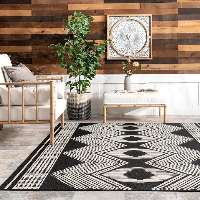 Nuloom Ranya Black/Ivory, 5' x 8', Tribal Geometric, Soft and Cozy, High Traffic, Stain Resistant, Easy Clean, Durable Area Rug for Indoor/Outdoor Patio, Deck, Porch, Garden, Courtyard