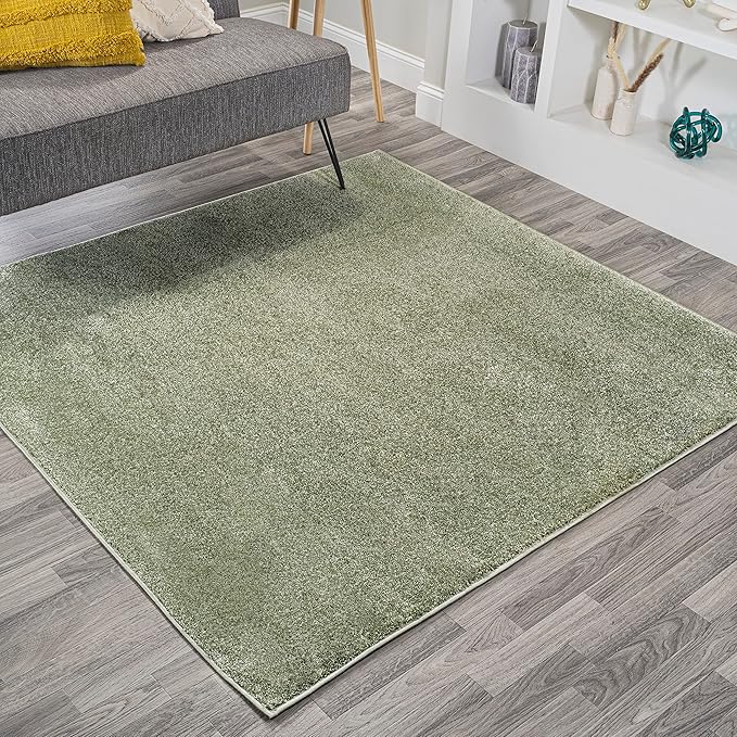 JONATHAN Y Haze Solid Low-Pile Green 9x9 Square Indoor Area Rug, Coastal,Bohemian,Minimalist,Classic, Easy-Cleaning for Living Room,Bedroom,Kitchen,Pet Friendly,Non-Shedding (SEU100O-9SQ)
