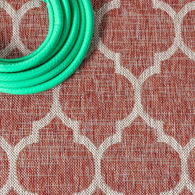 JONATHAN Y Moroccan Trellis Indoor Outdoor Round Area Rug 3 Ft Red/Beige, Trebol Textured Weave for Backyard, Patio, Porch, Easy-Cleaning, High Traffic, Pet-Friendly, Non-Shedding (SMB109C-3R)