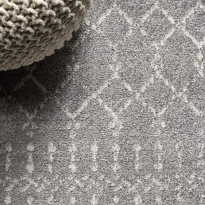 JONATHAN Y Boho Vintage Diamond Gray/Ivory Indoor Area Rug 4X6 ft, Moroccan Hype for Living Room, Bedroom, Kitchen, Office, Easy-Cleaning, High Traffic, Pet-Friendly, Non-Shedding (MOH101C-4)
